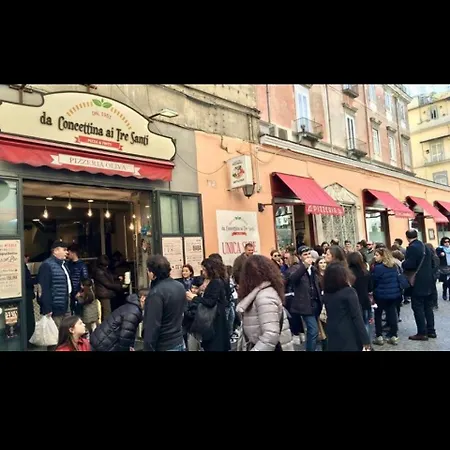 La Casa Di Nonna Grazia نابولي